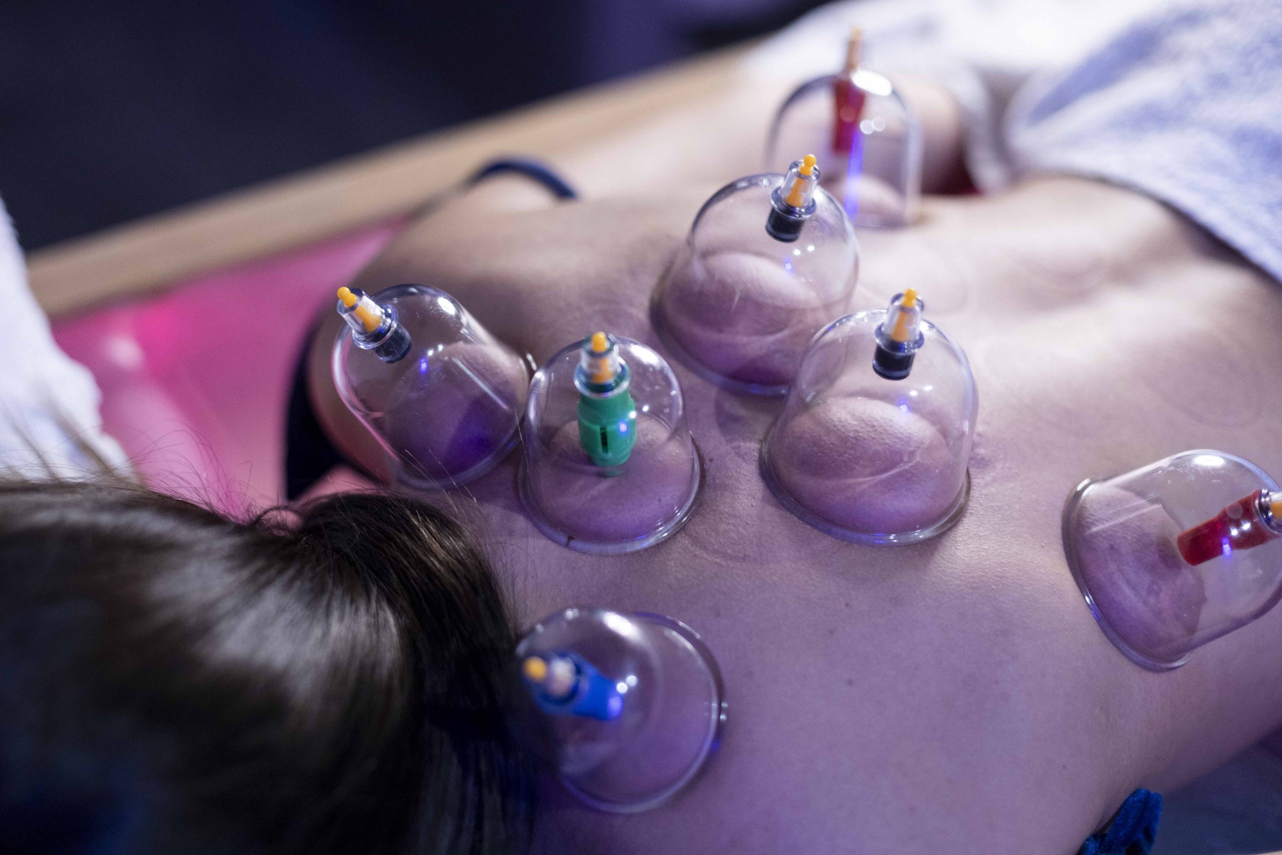 DEEP TISSUE CORPO CON COPPETTAZIONE 50 min. - immagine 13